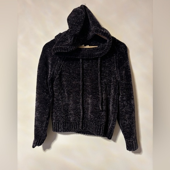 GAP- Increibly soft, comfortable hoodie - Picture 1 of 8